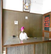אמריצר Hotel Golden City מראה חיצוני תמונה